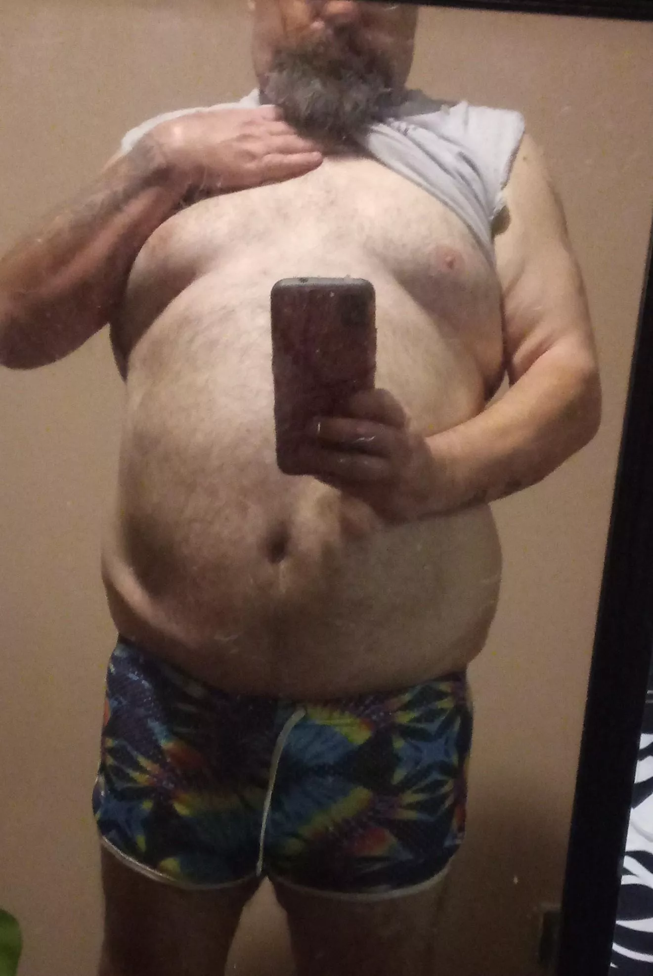 (48) daddy. I maybe flabby but we'll have a good ol time trying to pin each other down.