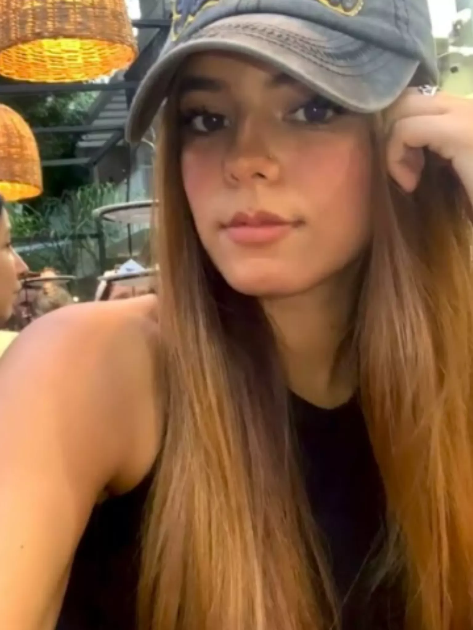 Casual look to go and get a coffee