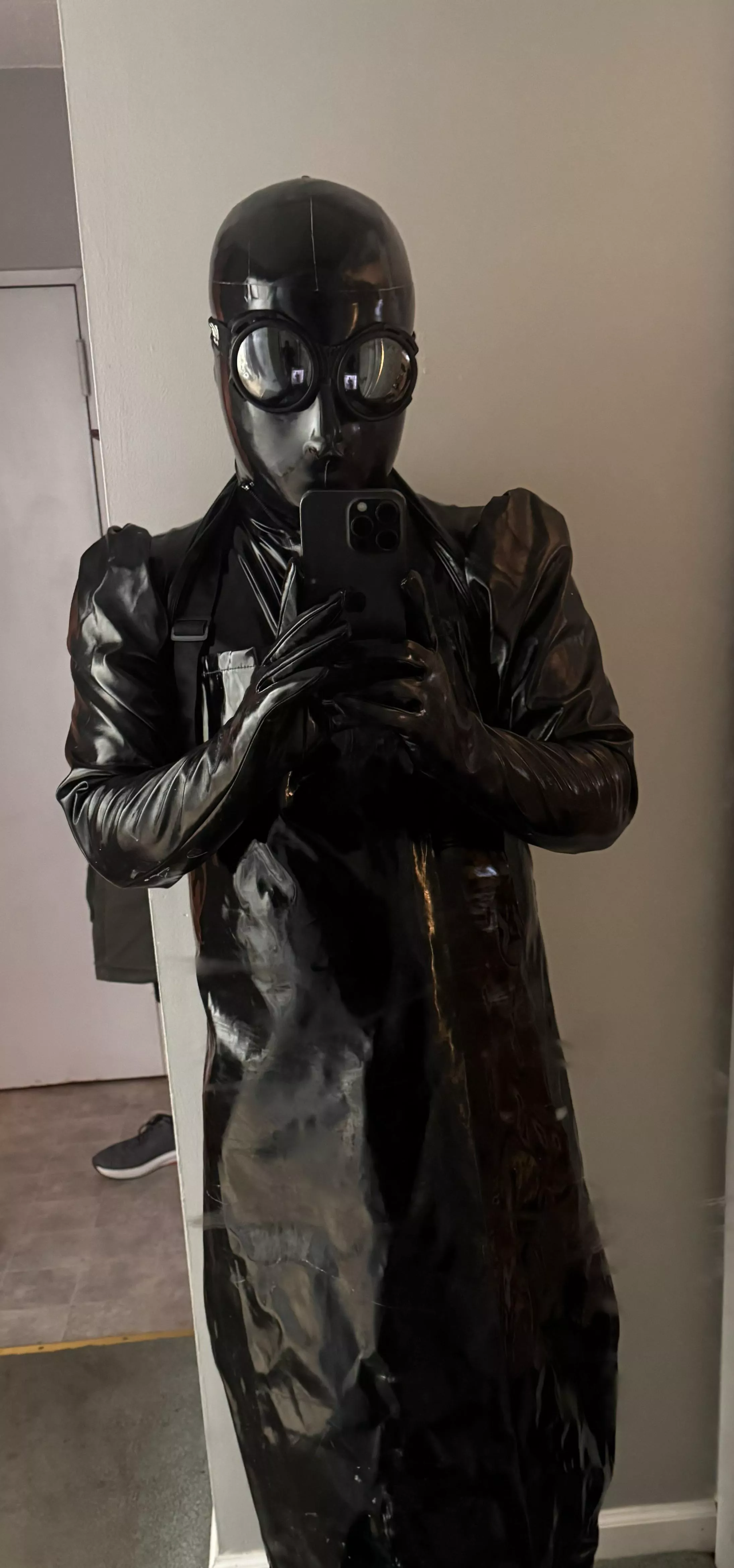 I am sure you can guess what the apron is for.  Bend over.