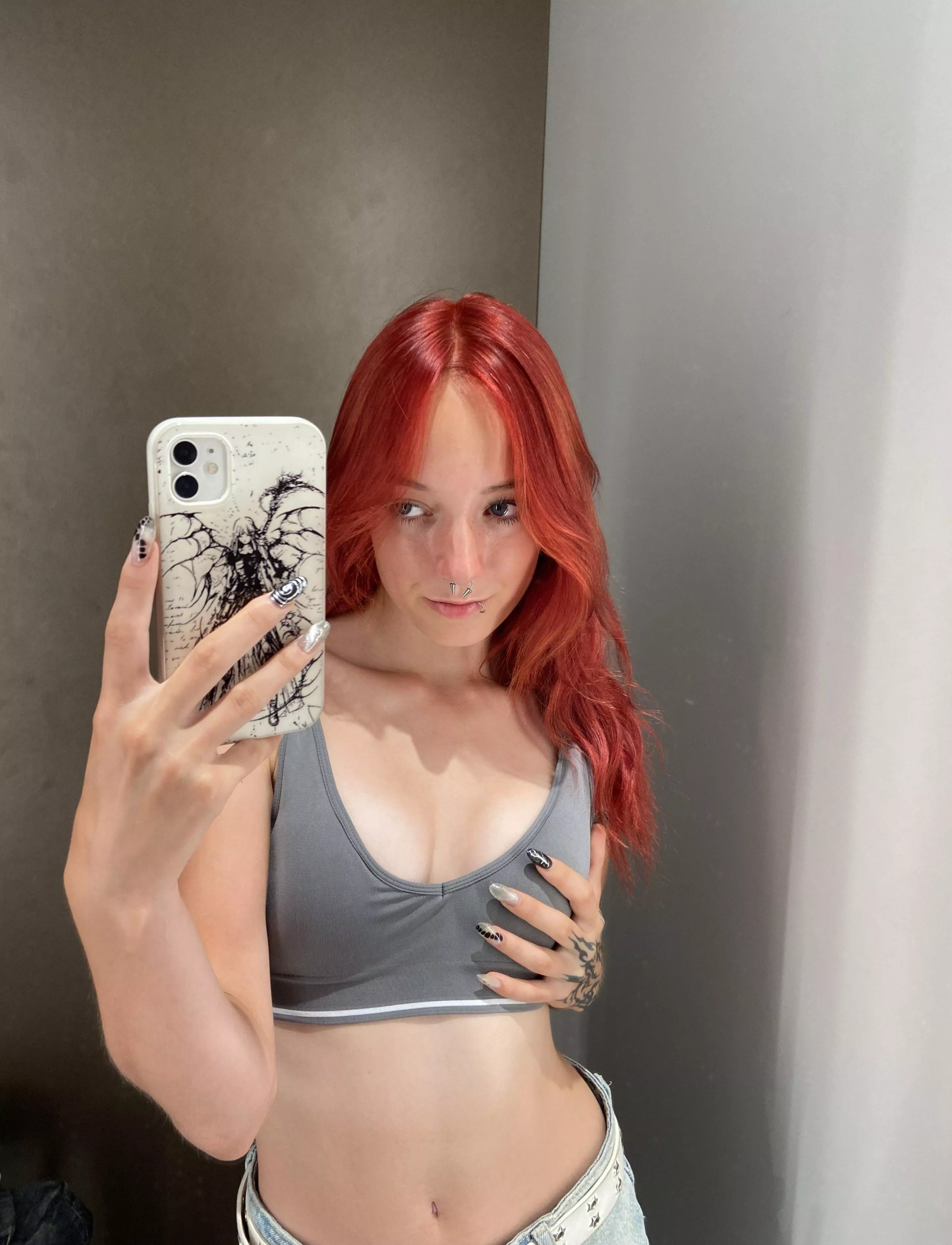 If i sent you nudes would you cum to them