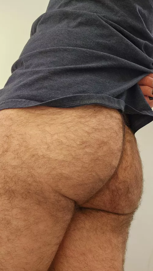 in the old navy changing room...🤭🤭🤭