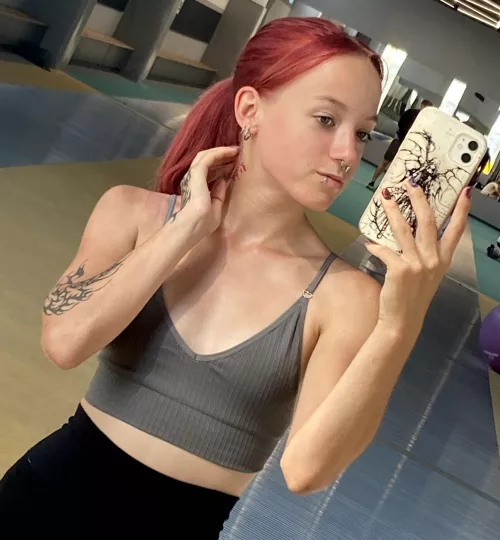 my mirror selfies look cool