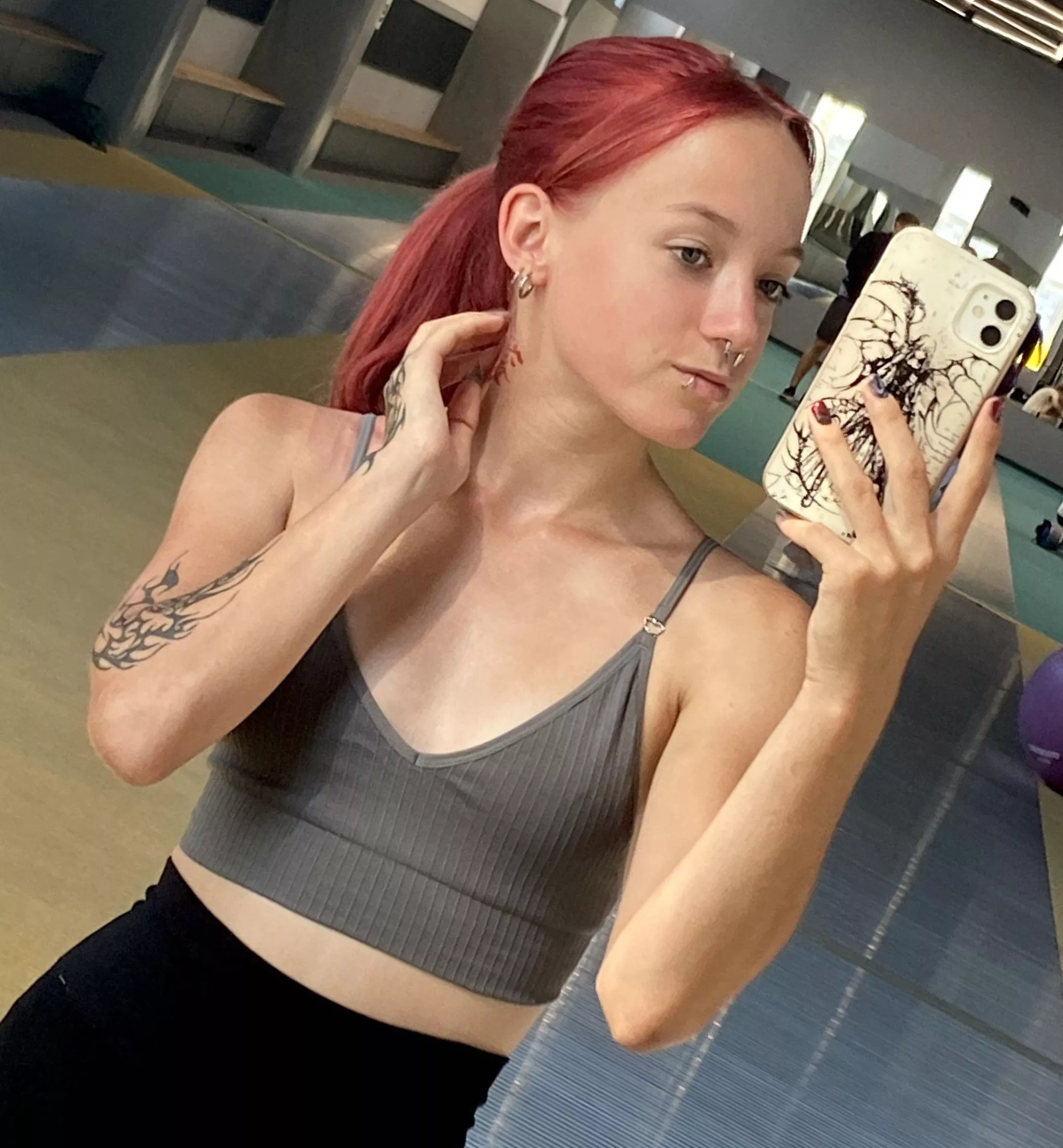 my mirror selfies look cool