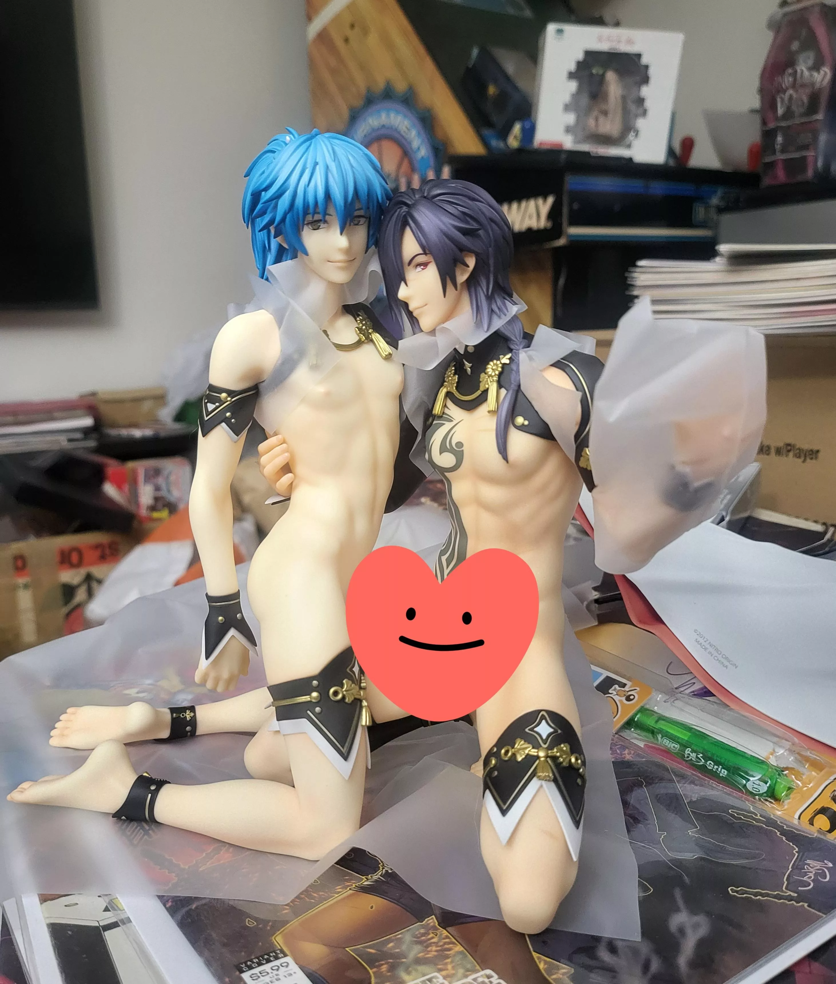 My statue finally got delivered today! (Dramatical Murder)