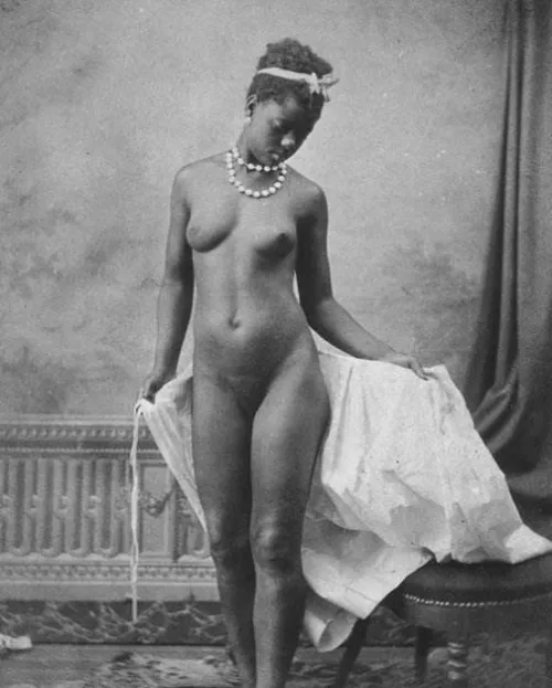 Nubian nude 1910
