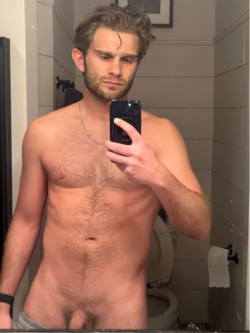 Rate my nude body! Preview of cock too (m)
