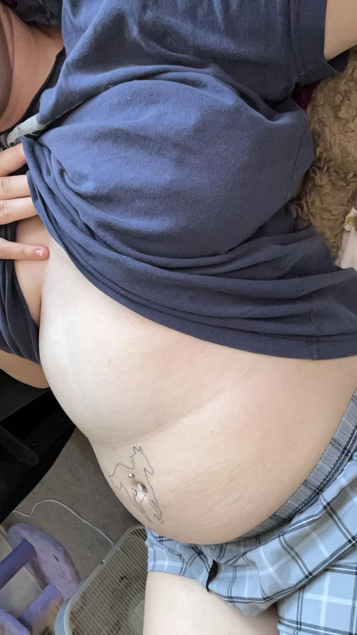 thinking about getting a bunch chic fil a😋😋this tummy is starving :(