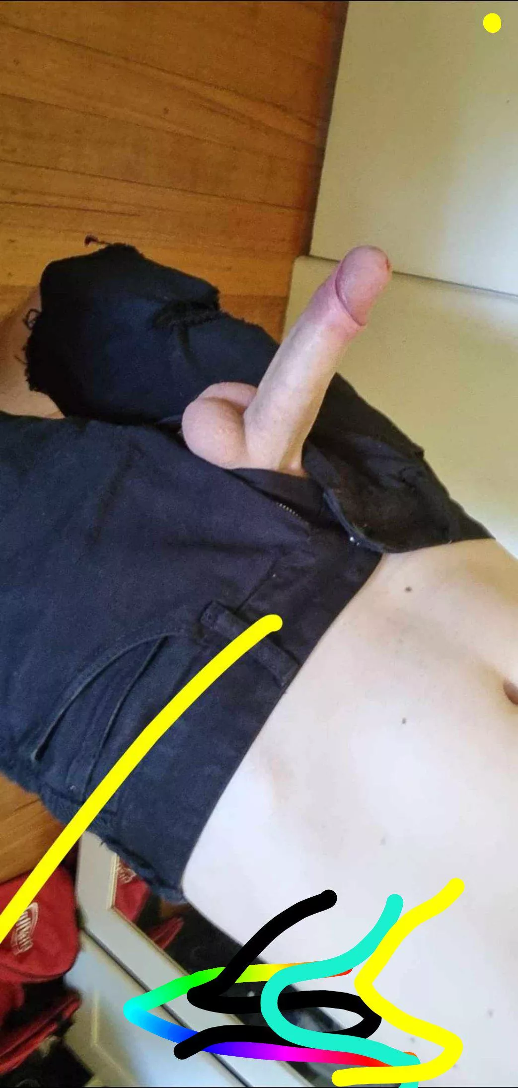 21 straight Australia looking for Ass/bottoms who wanna show Ass and watch me cum.sc: jyowza