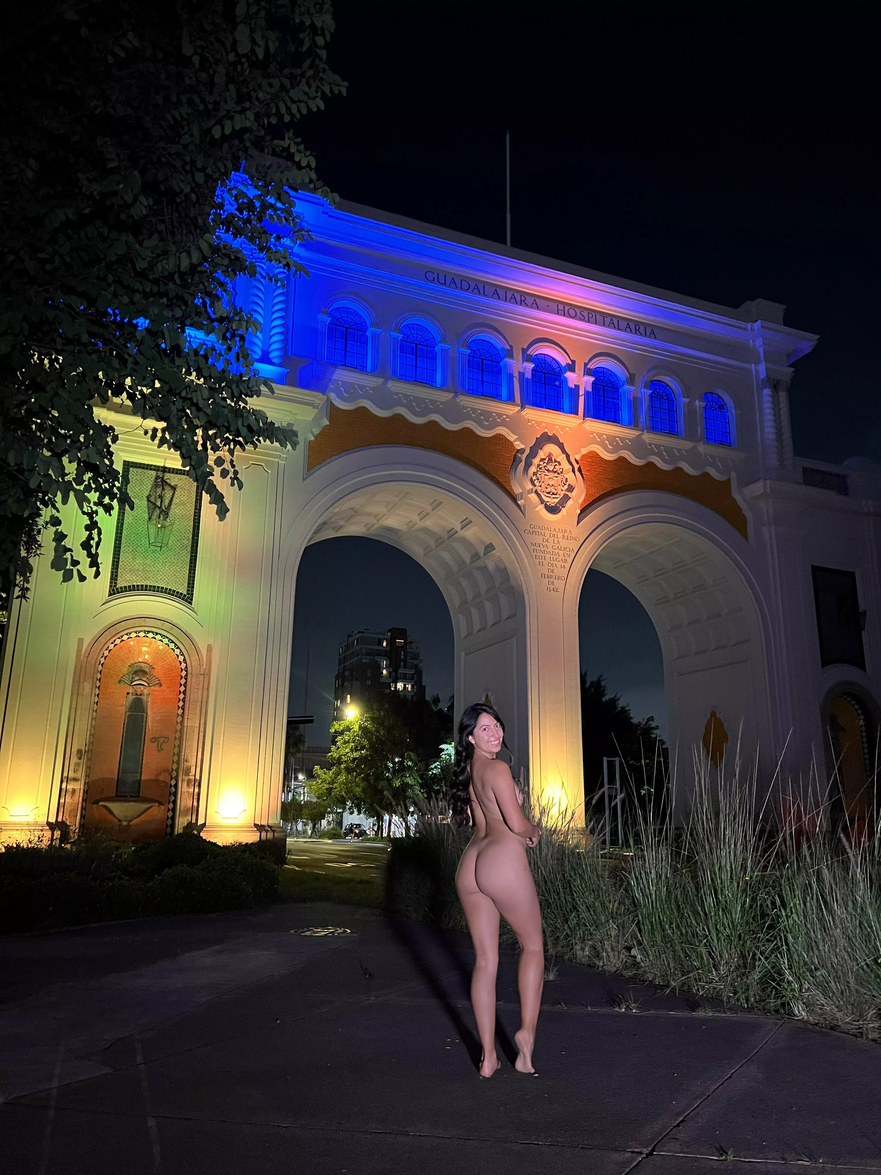 Arcos de Vallarta (nude Event/protest)