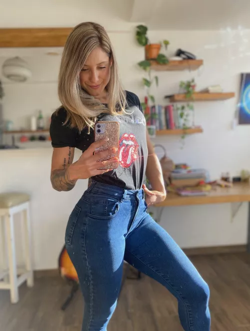 Classy in this black top