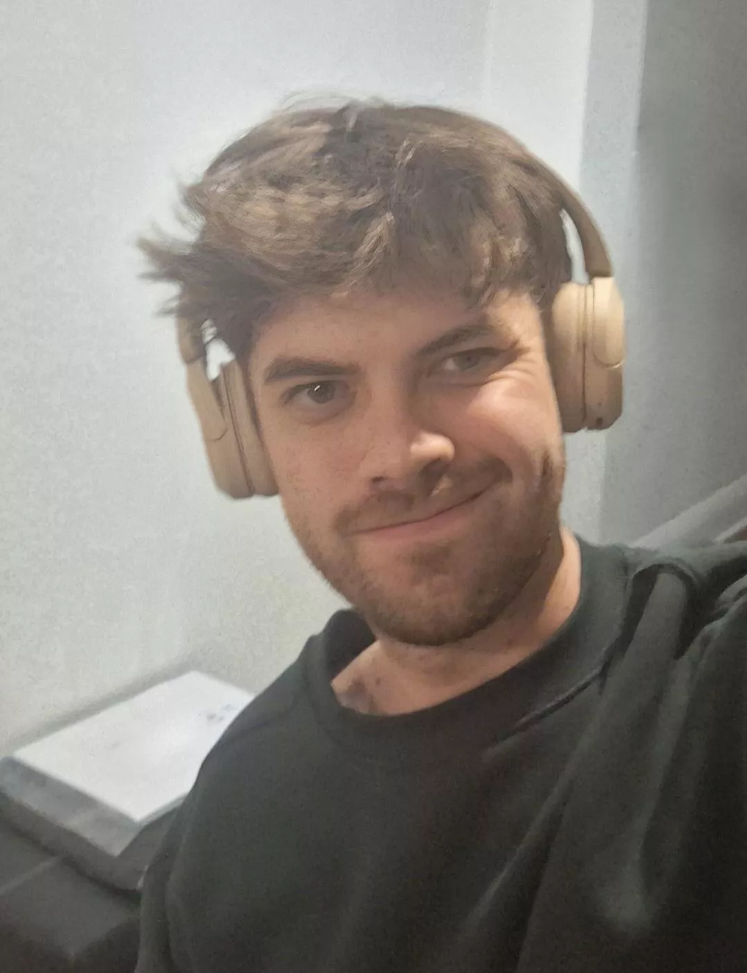 Needing some FFXIV friends or just cool dudes to chat with :)