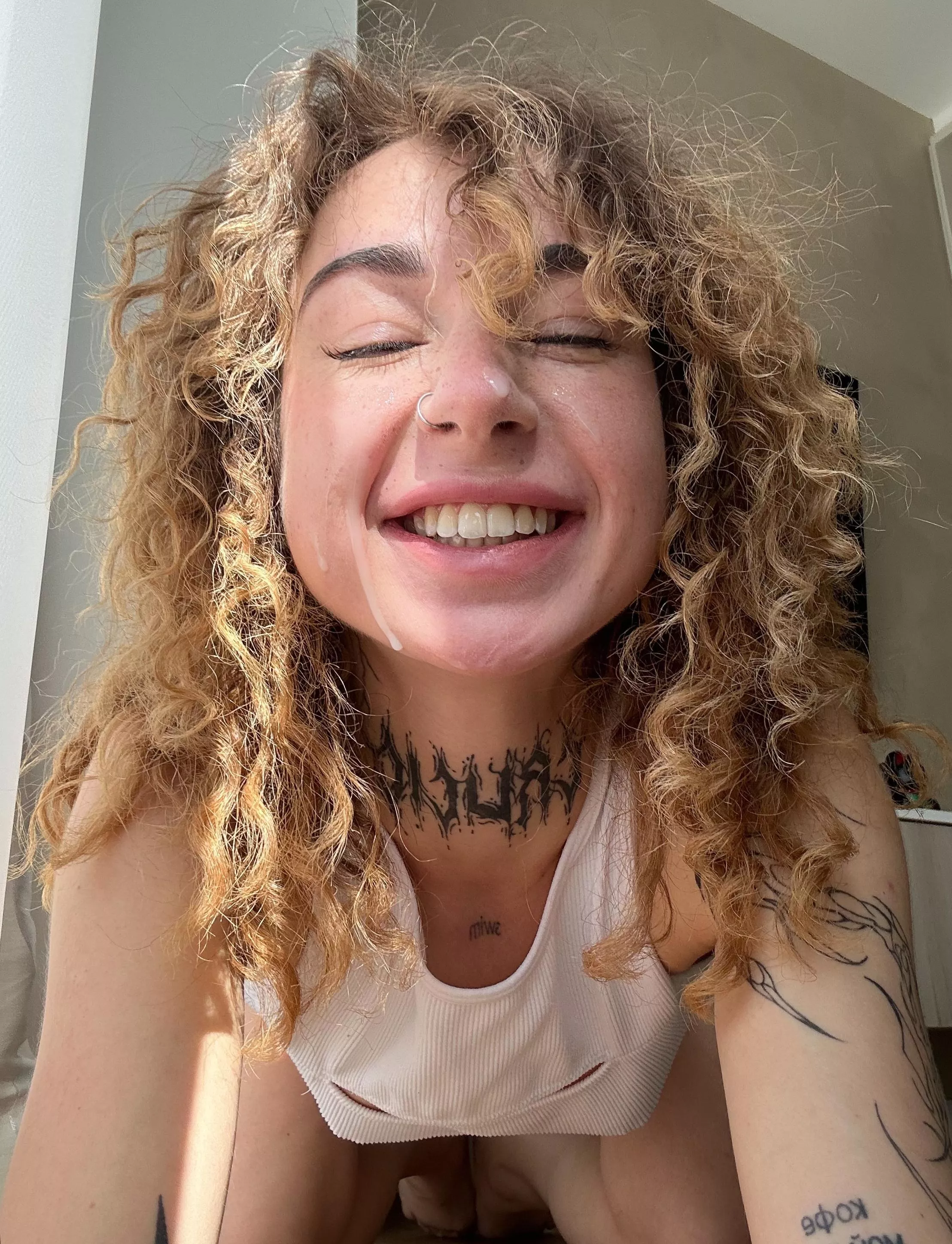 selfies with semen on his face as a memento of this guy