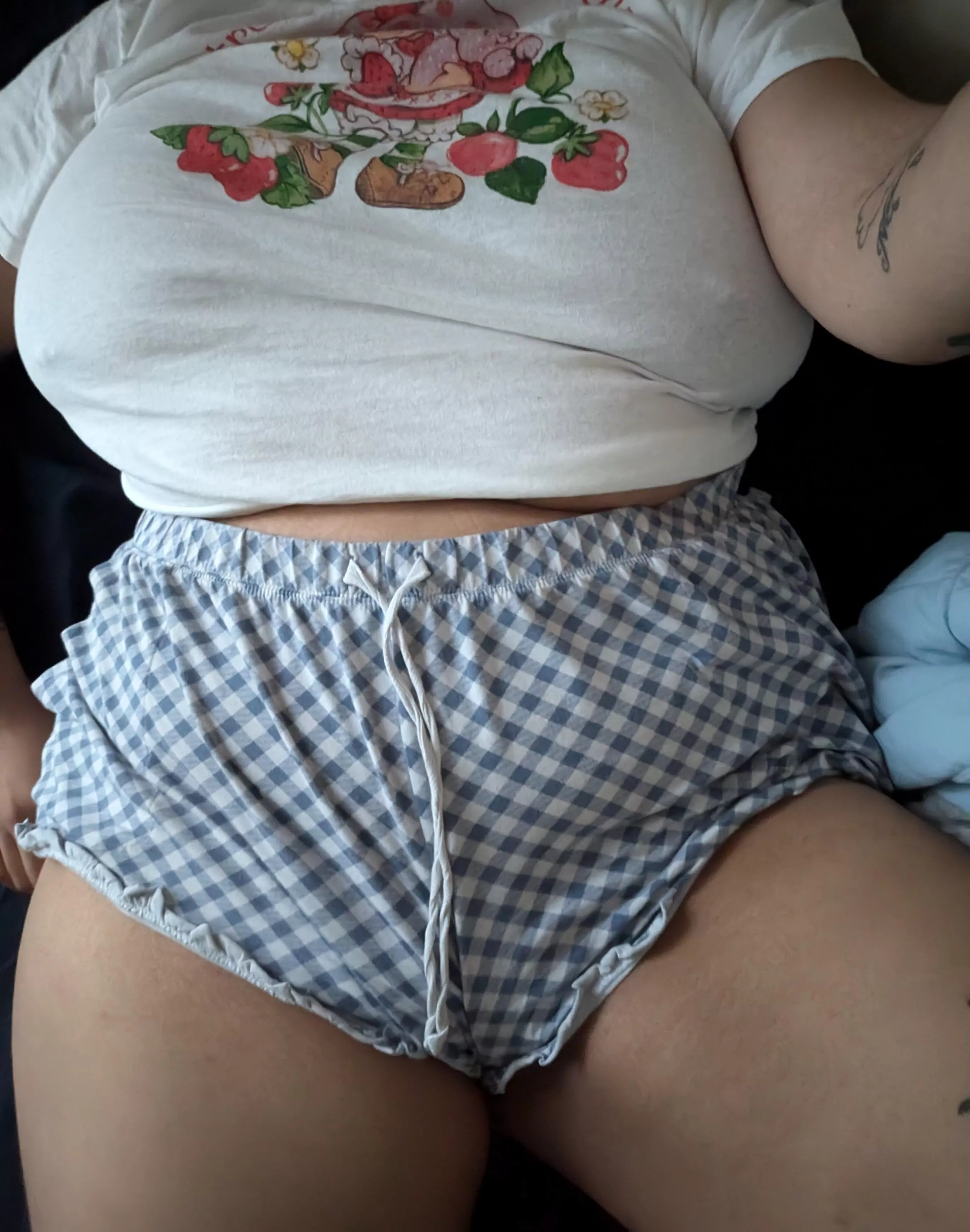 So many places to put your hands