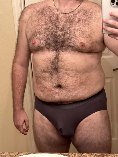 Starting off the month with my favorite pair of briefs 🩲🔒