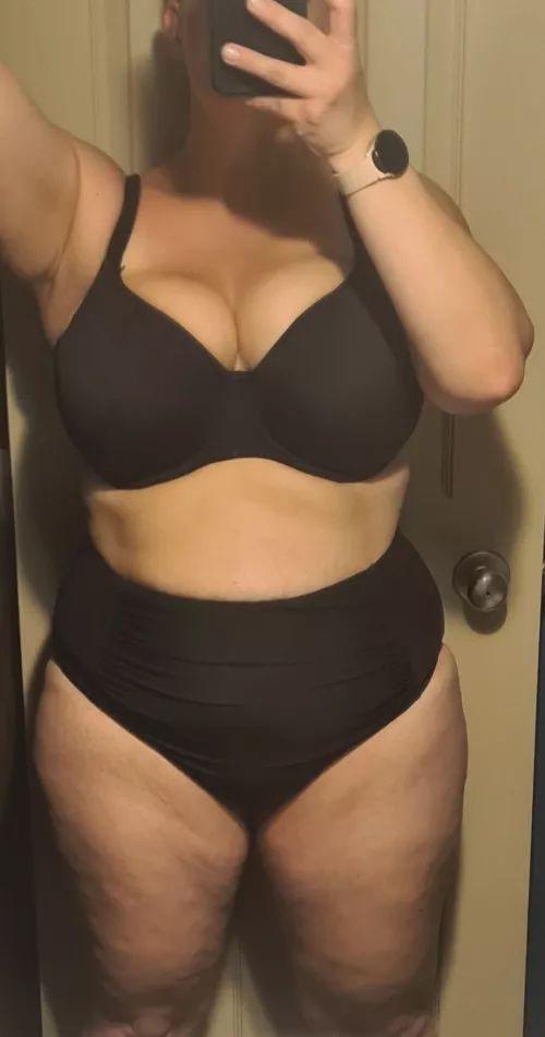 The top can barely contain my HHs