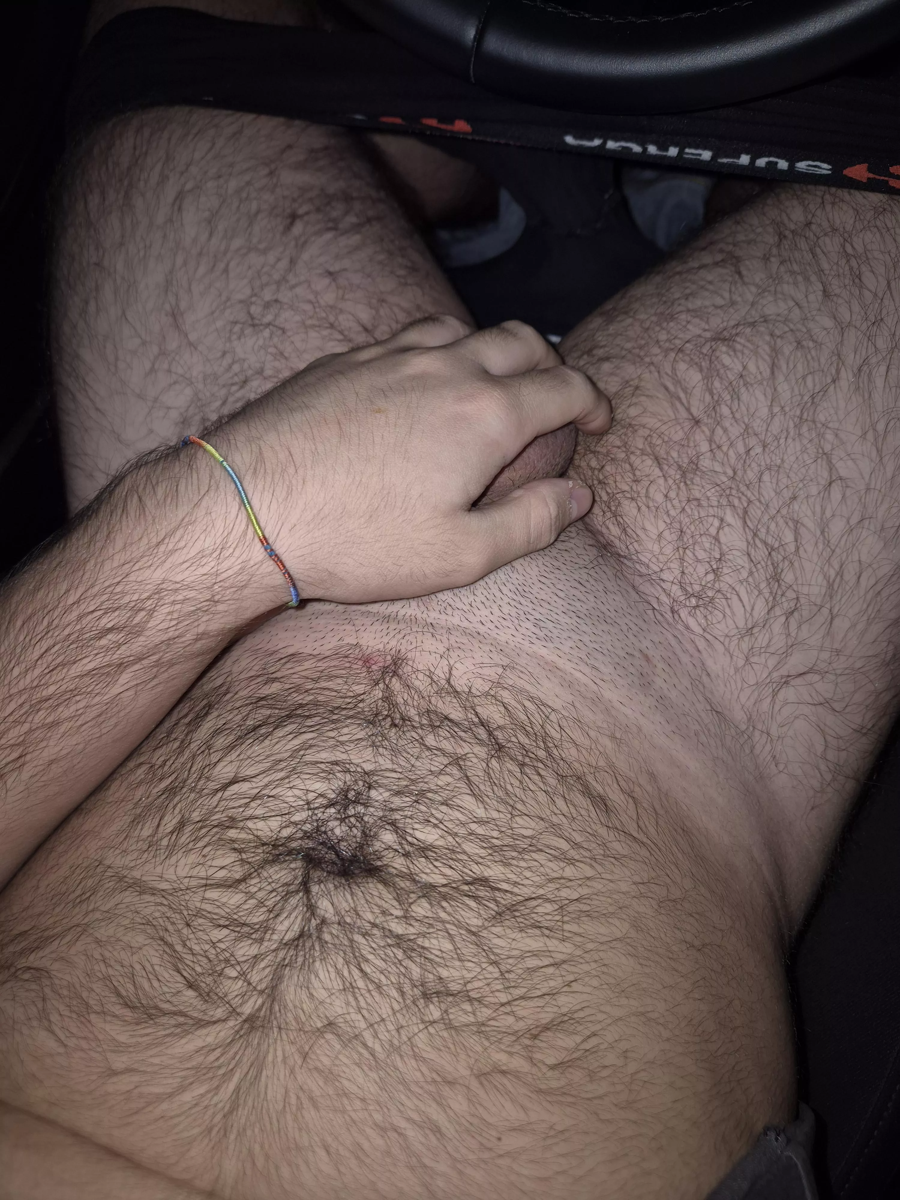 wanna see under the hand? go on my OF 🔥😊