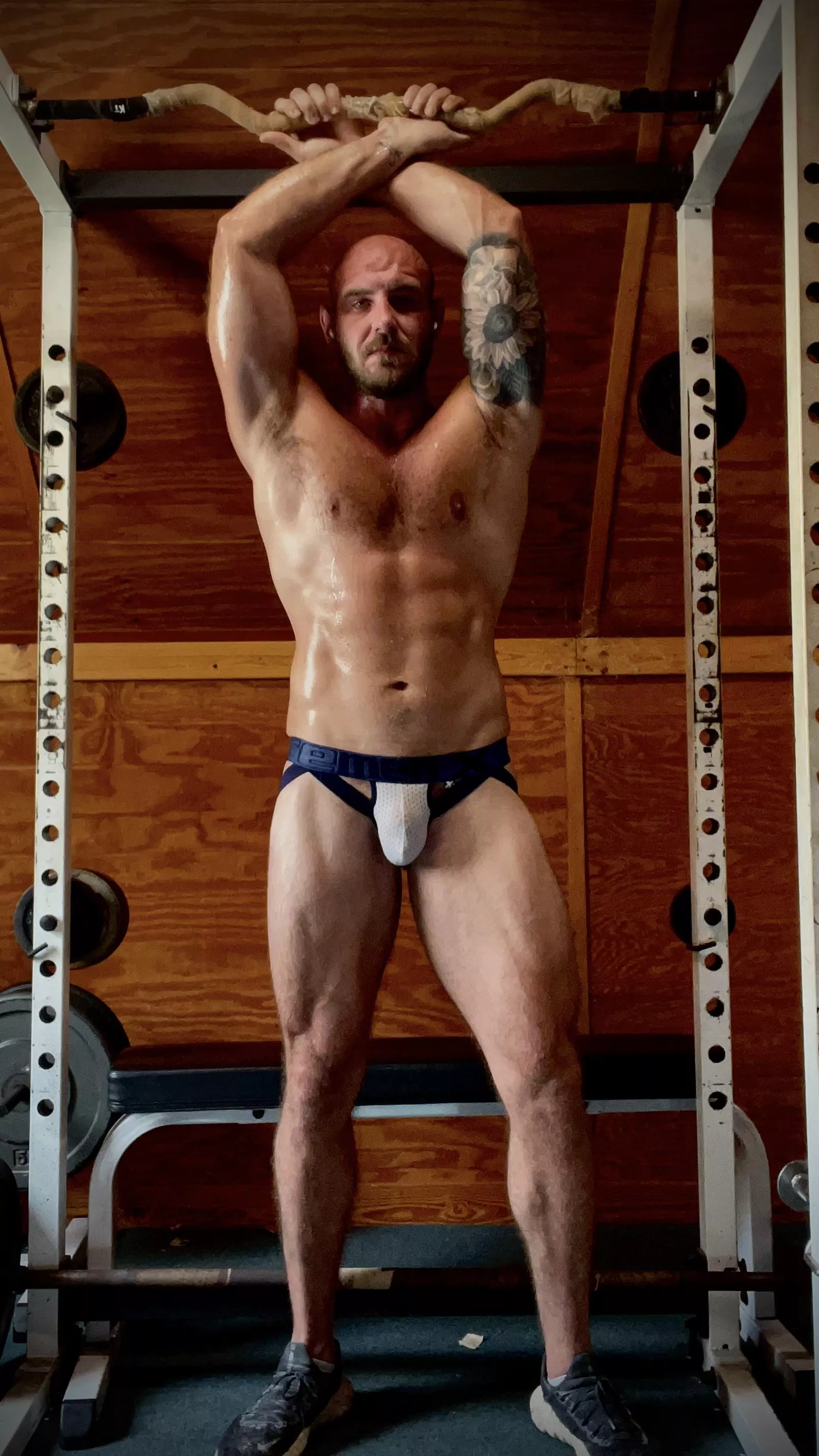 Anybody wanna workout? 