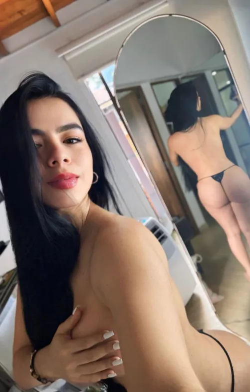 “Best. Selfie. Ever.”
