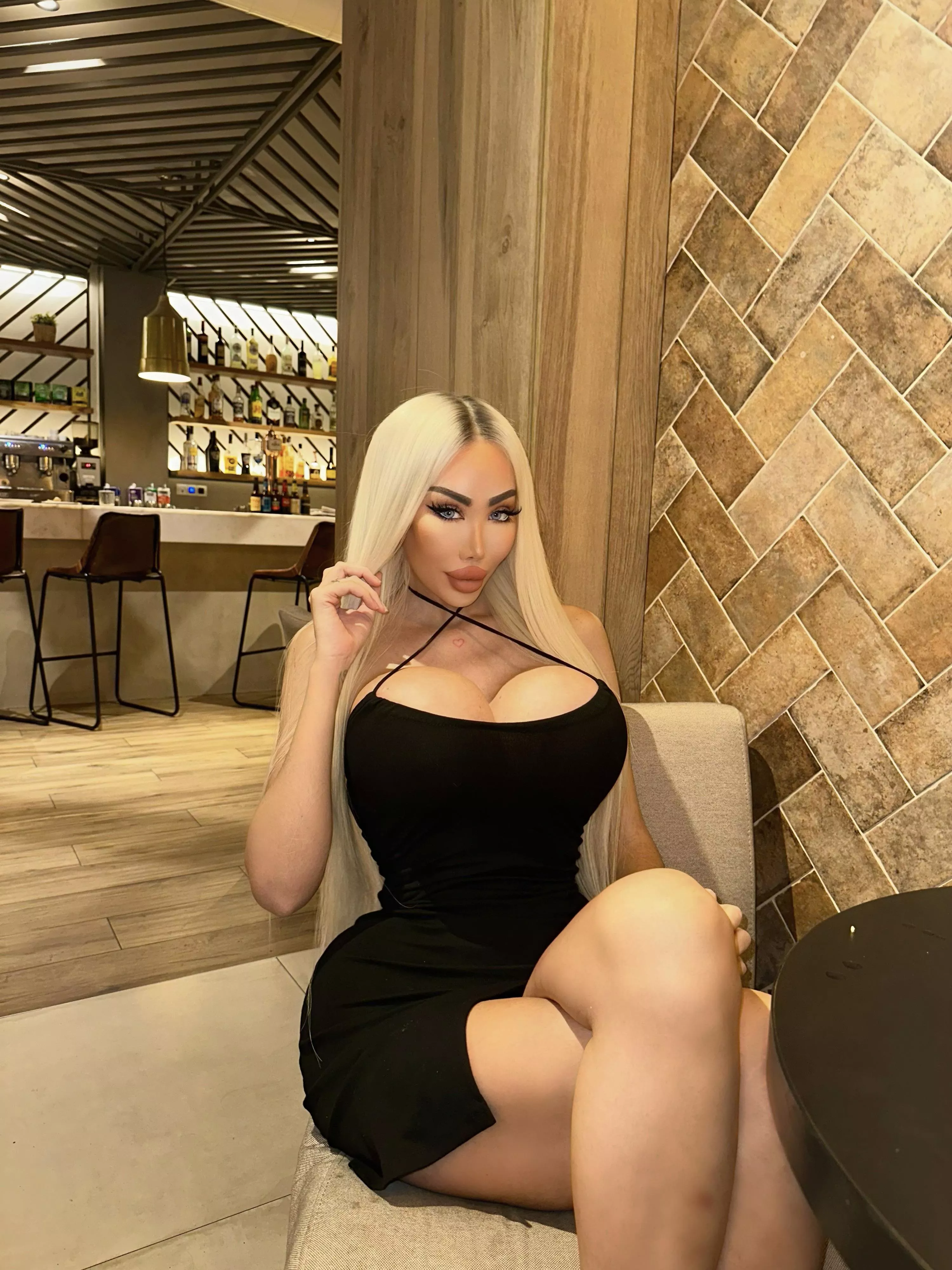 Blonde bimbo trophy 