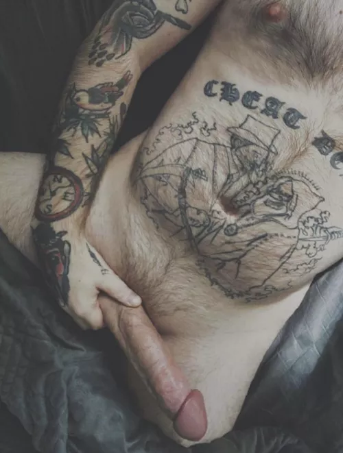 Don’t you want to feel this cock inside you every morning 😈