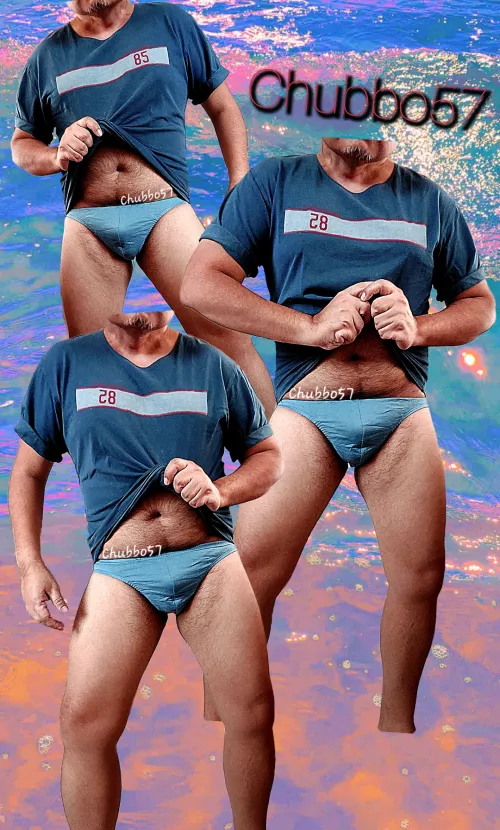 Dug up these unworn new briefs bought many years ago, from its box at the back of my closet. 3 more colours to try on. Glad they still fit. 