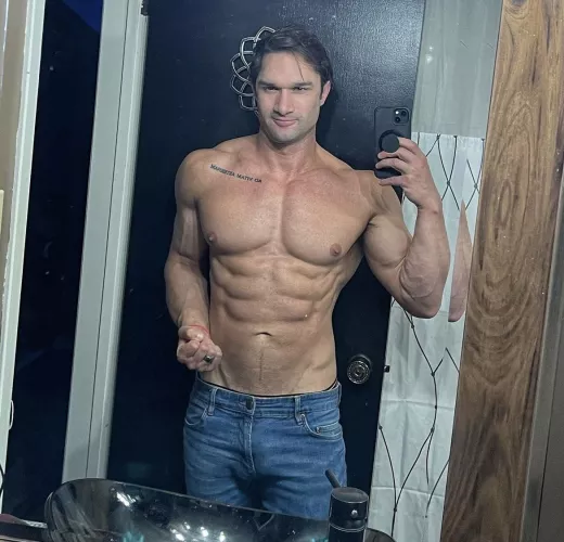 How’s my dad bod looking?