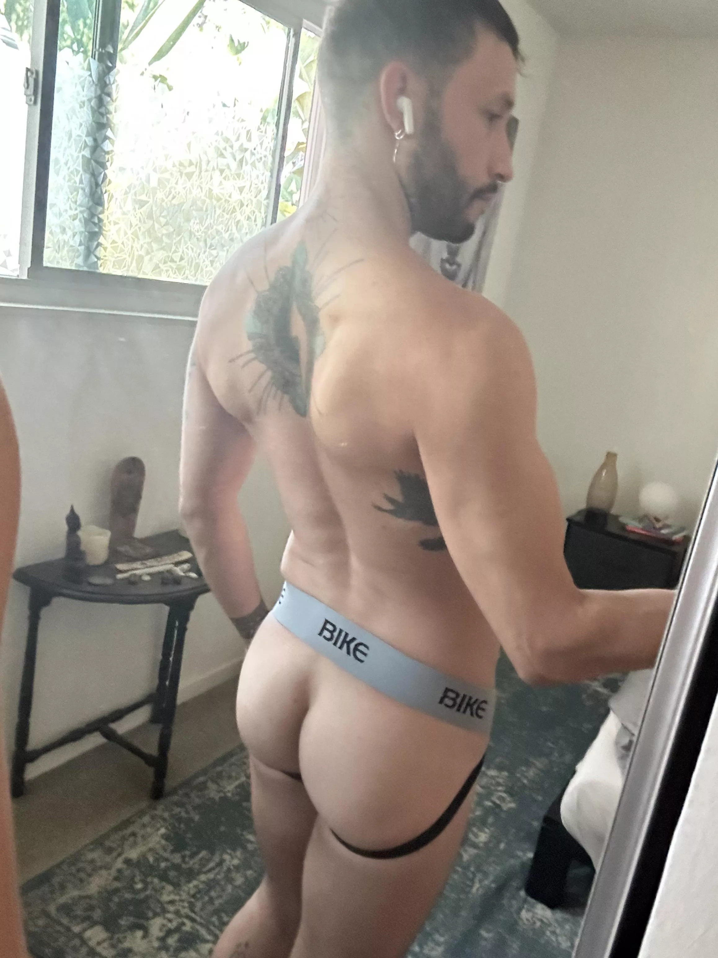 Jock butt 