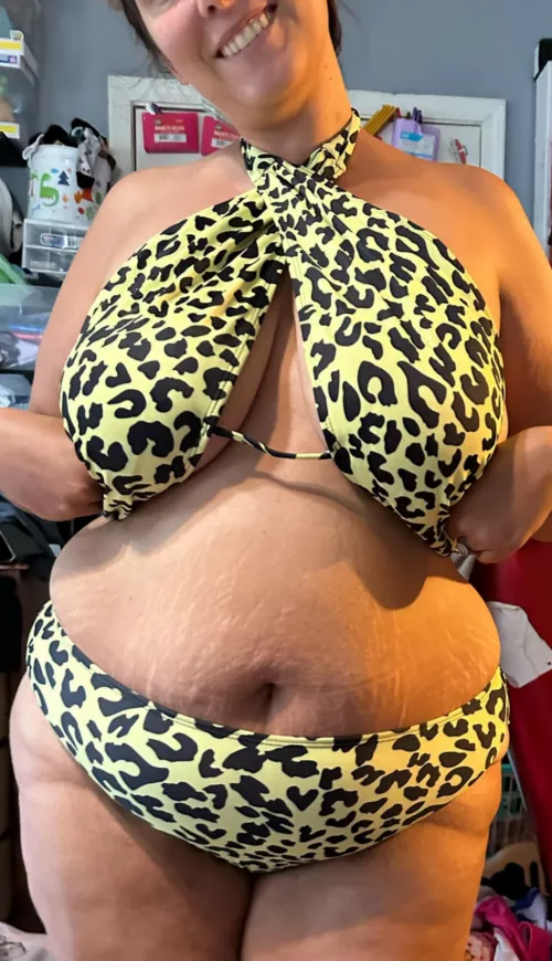 Feeling sexy in my new bikini!