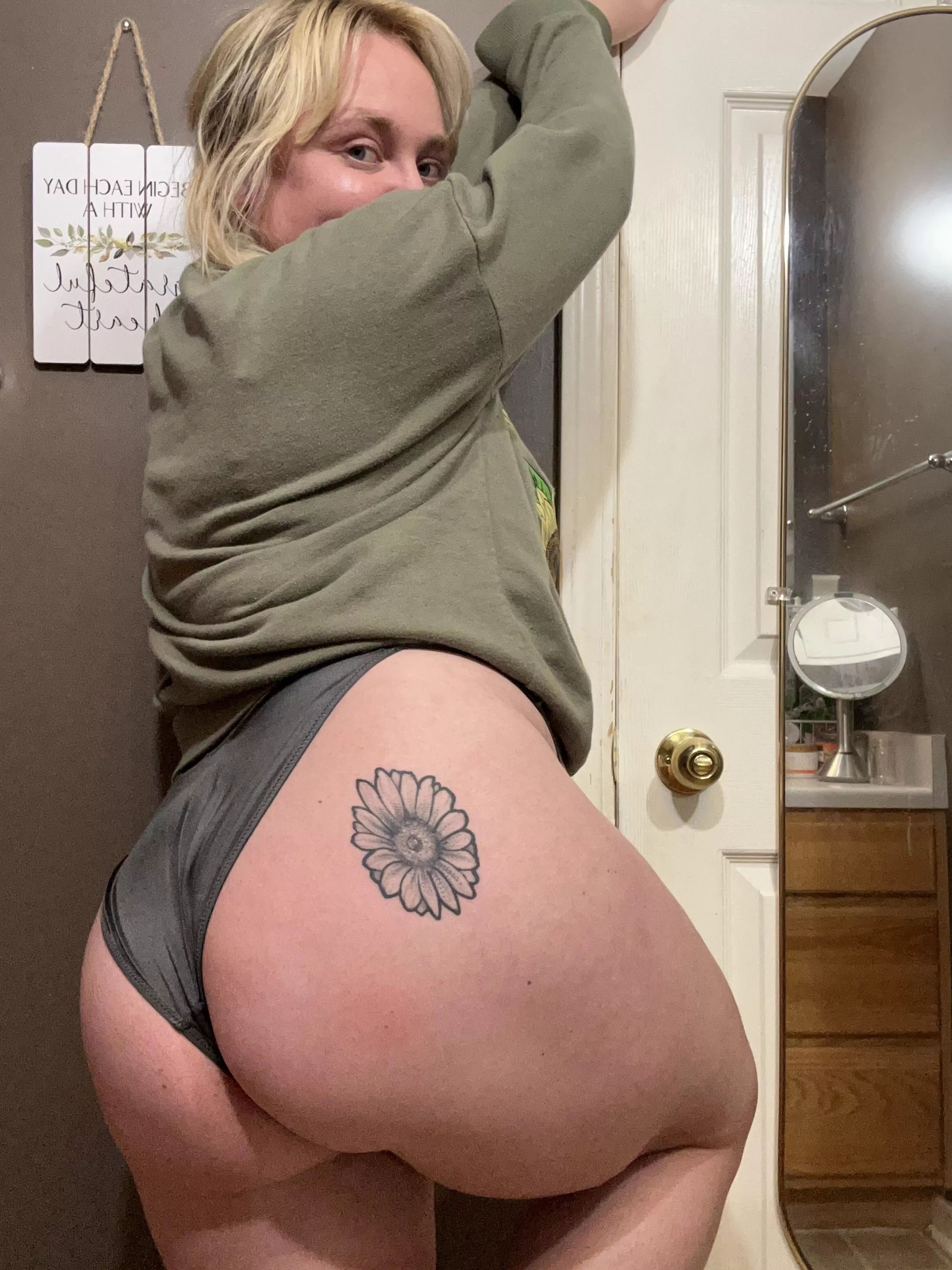Fun thick gal looking for some fun😈 positivlybrandi