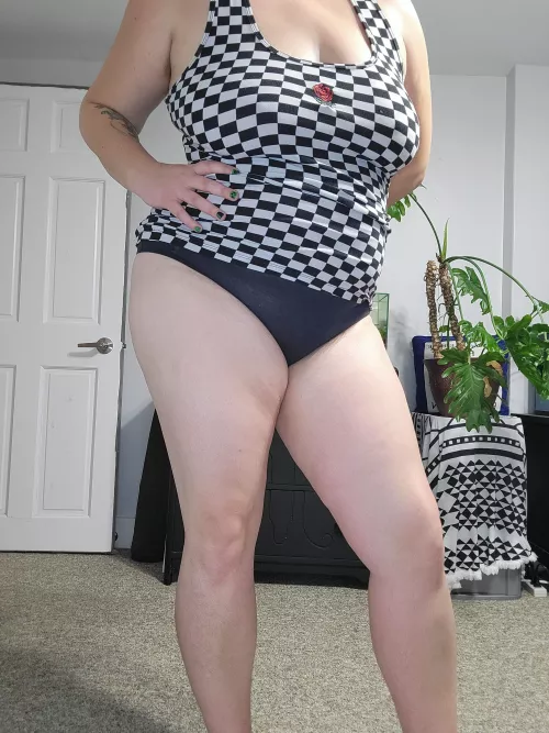 Green nails for Halloween, but I doubt you noticed 