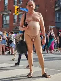 I like to walk naked 