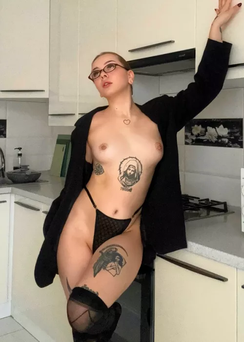 I'm that naughty girl from your wildest night dreams