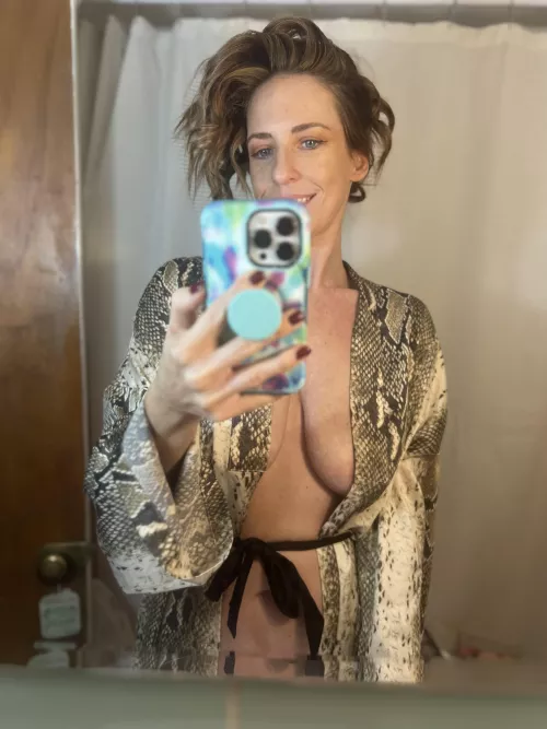 Mirror moments after a messy end