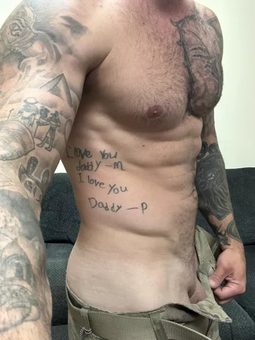 Who loves a military daddy? 