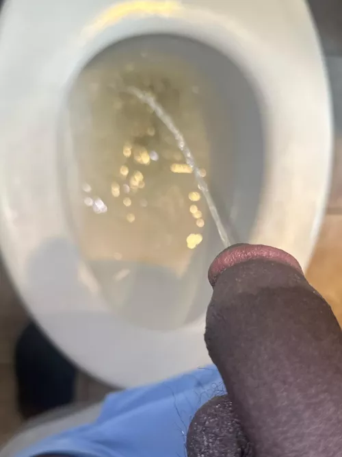 who wants to pee with me?