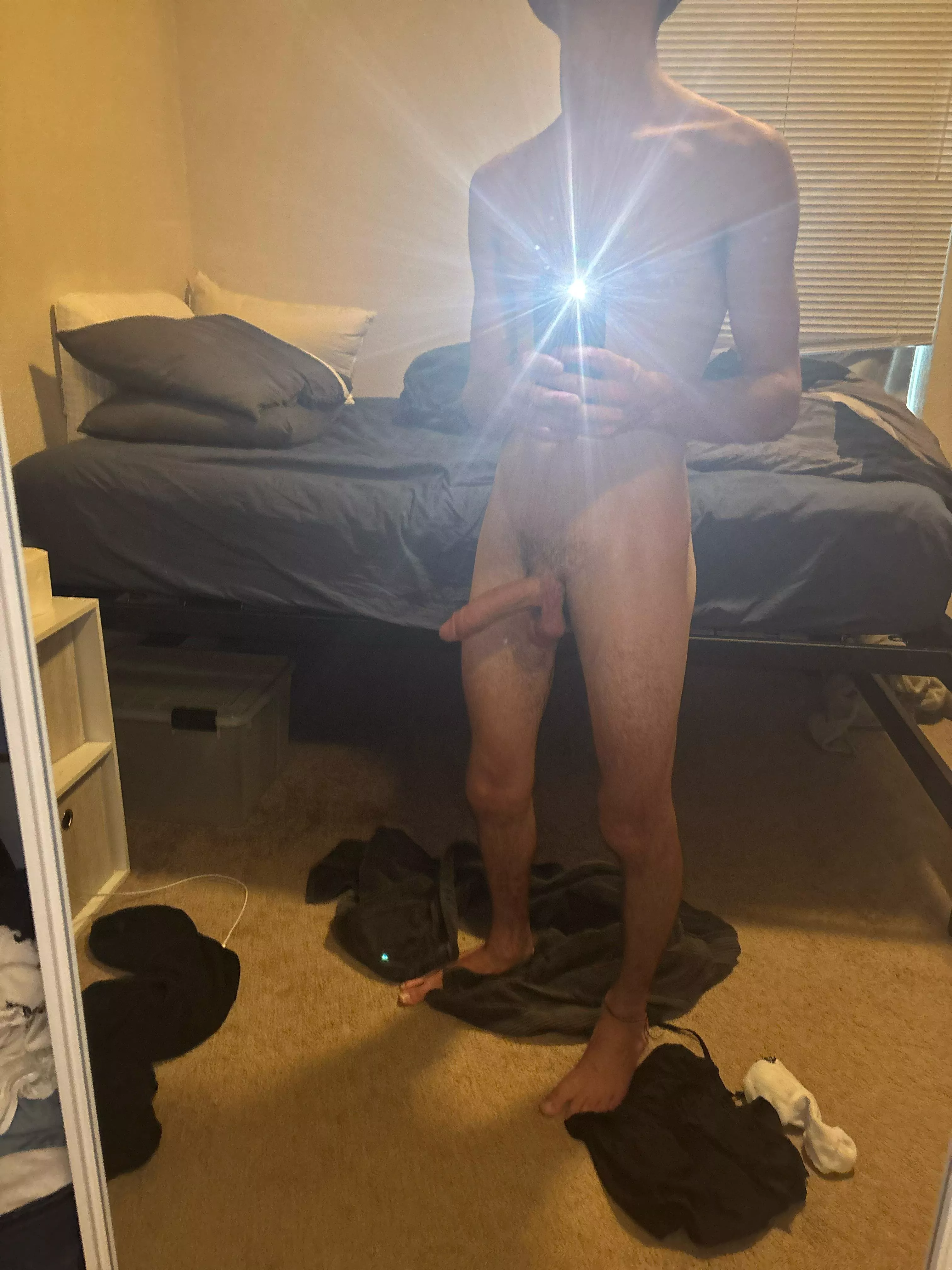 19 Fresh out of the shower 😏