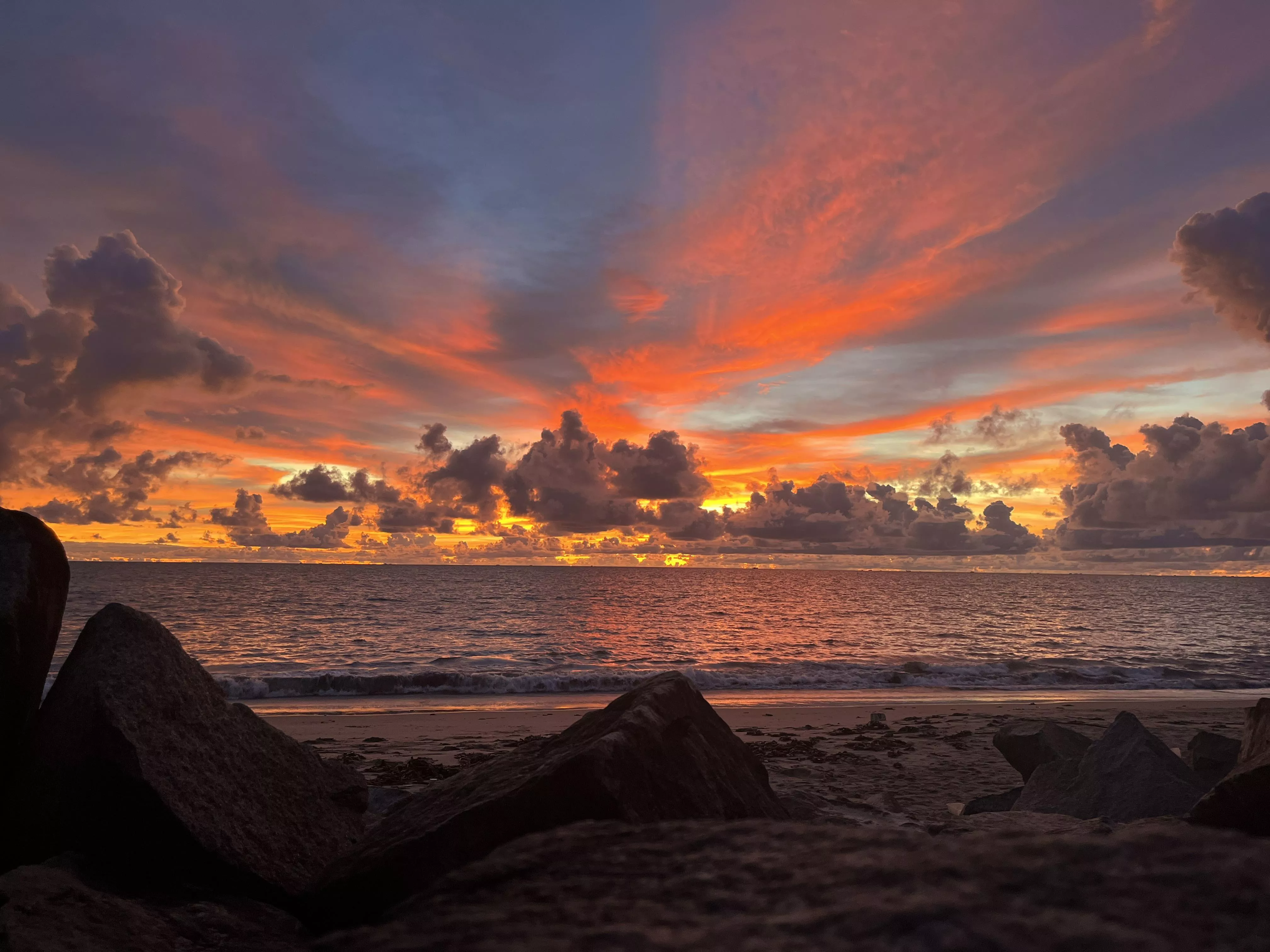 adding a bit more beach to your  feed!!! 🏖️