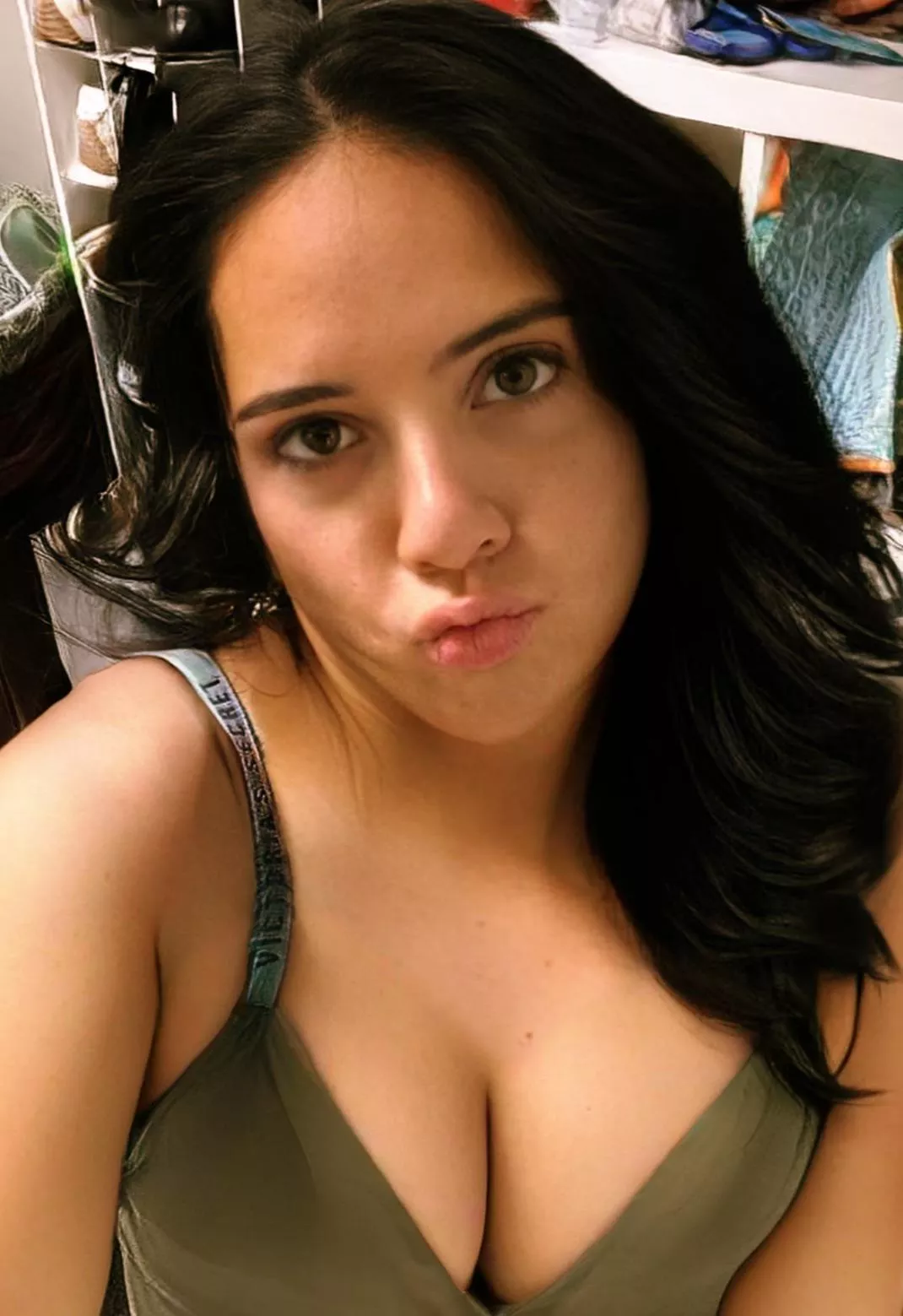 Caucasian and Asian (🇺🇸 x 🇵🇭)