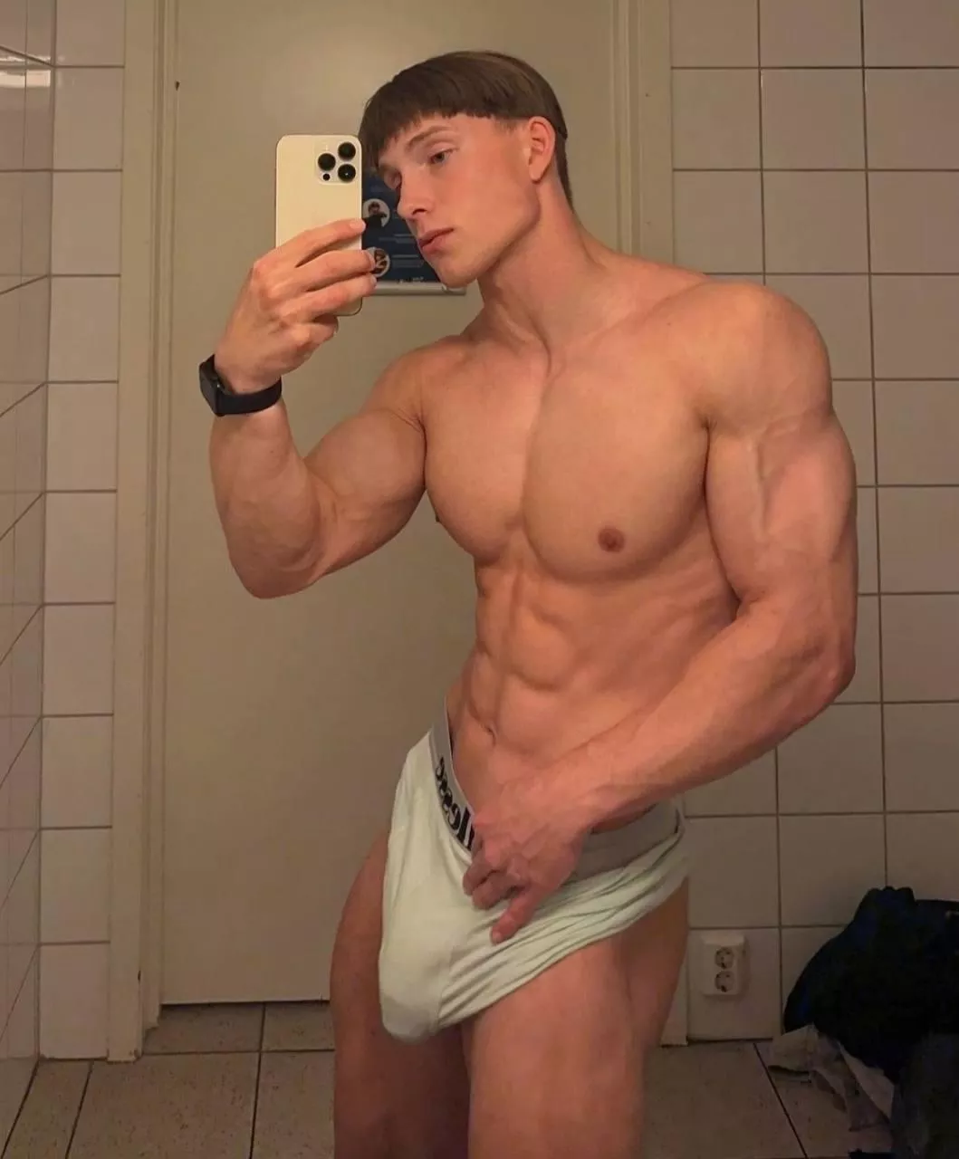 Look how sexy I am...