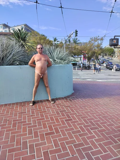 On the crowded crossroad 