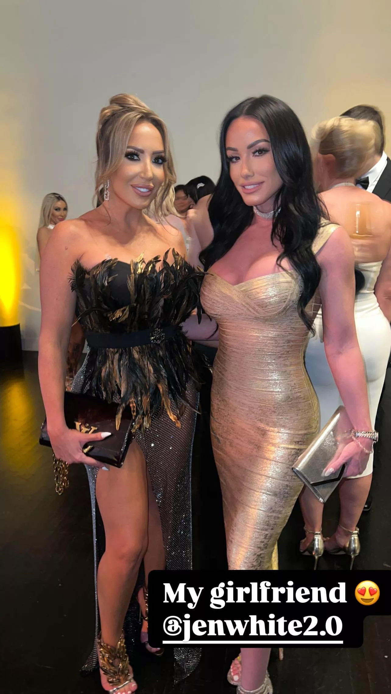 Richelle Ryan n Jennifer White