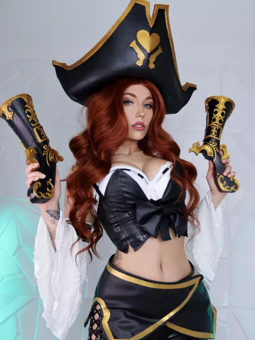 Selfmade Miss Fortune cosplay by Yukimi