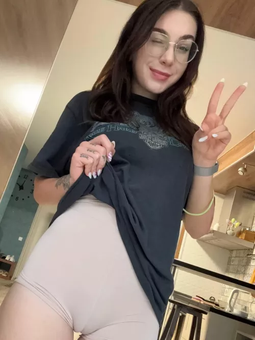 The men in the gym are looking at me so passionately in these yoga shorts