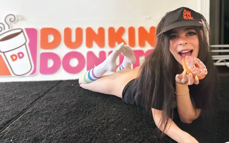 Whats your favorite kind of donut? My brace face isn’t even supposed to have ‘em! 