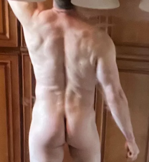 A pic from a couple years ago. Not a s fat as now🤣