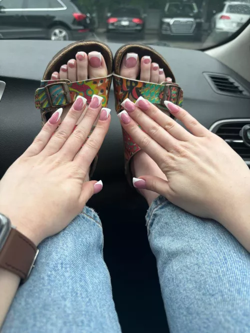 Acrylic toes content/customs [buy]