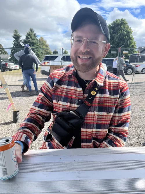 Any war within friends? Just recently got back into WoW, still playing FFXIV too. Would love to make more friends :) 