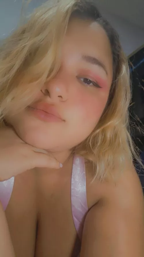 I'm available for some fun today 