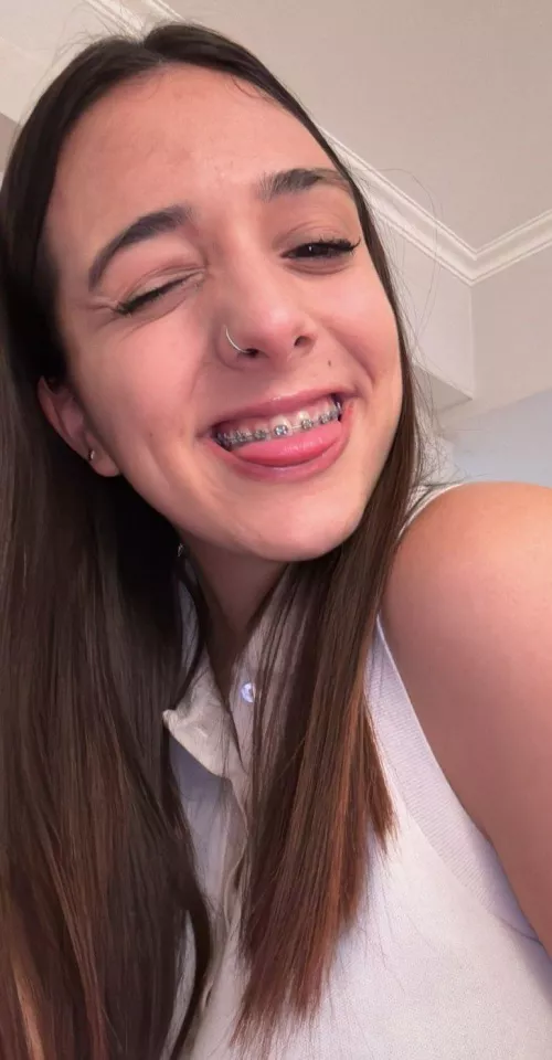 I'm waiting for your cum on my face