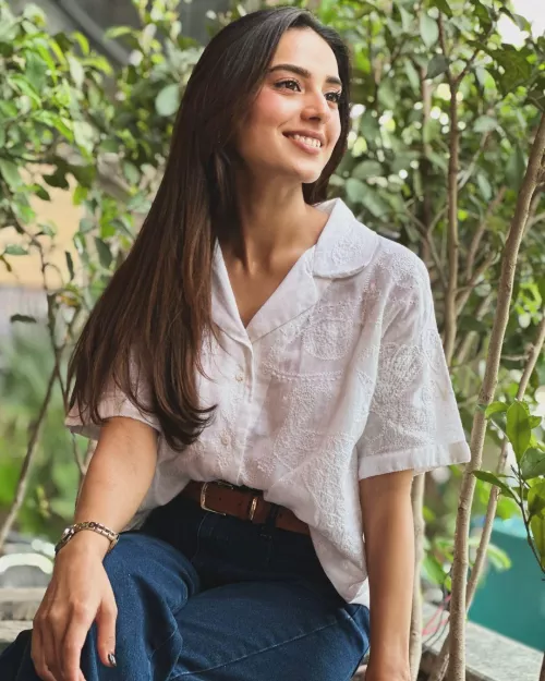 Iqra Aziz
